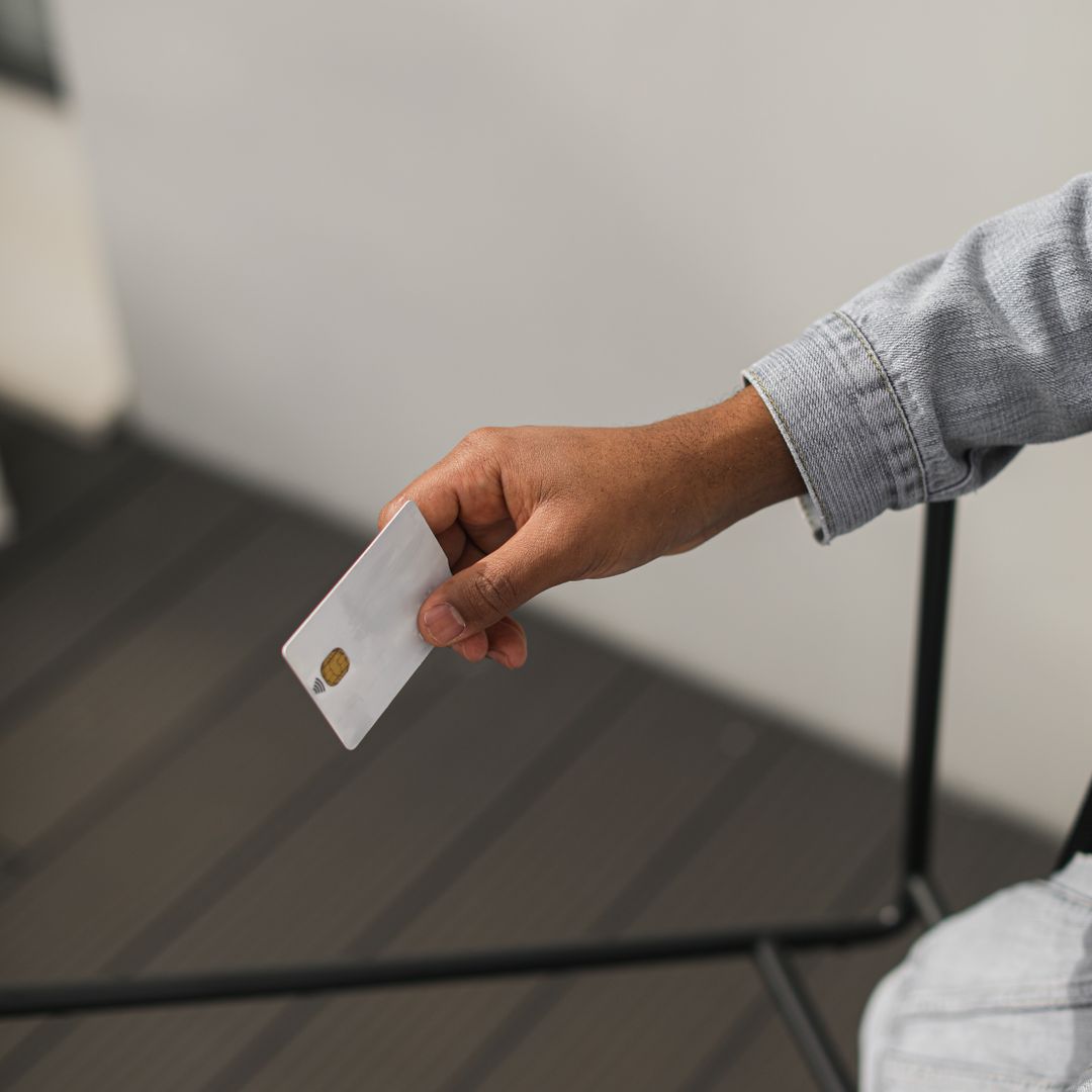 Saving: Automation Beats Willpower — Finance & Investing guide